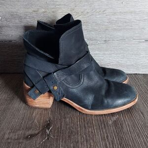Ugg Elora Suede Ankle Boots Black 7.5